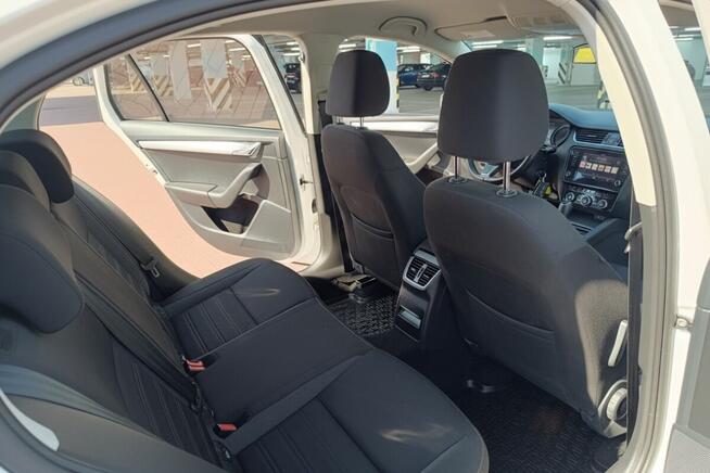 Skoda Octavia III 2.0 Kombi TDI SCR Ambition DSG 2018 Radomsko - zdjęcie 7