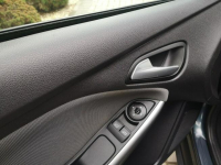 Ford Focus 1.0 12V 125KM  Klimatronik Halogeny Isofix  HAK Gwarancja Strzegom - zdjęcie 11