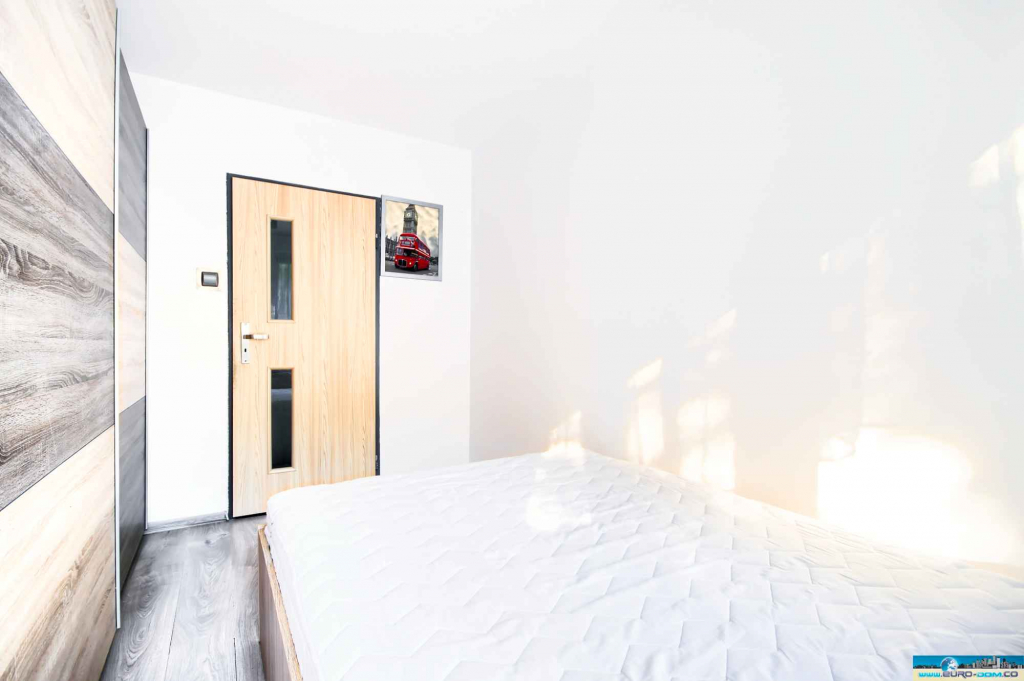 Przestronne 3 pokojowe mieszkanie Nowe Miasto - zdjęcie 2