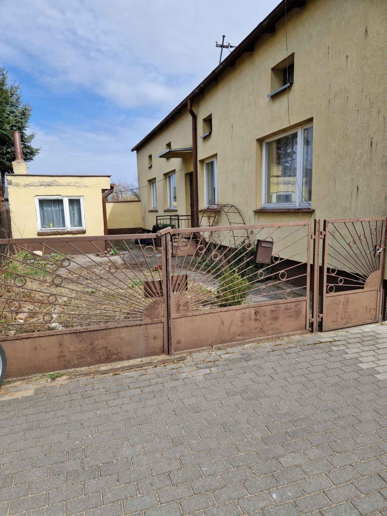 Dom wolnostojący Sieradz - zdjęcie 1