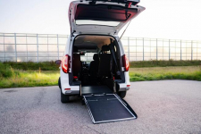 Renault Kangoo TCe 130 Equilibre, zabudowa z podjazdem, FV23%, SalonPL