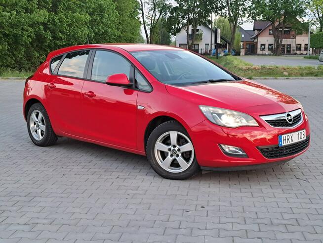 Opel Astra sport 1.6 Manual, 115 KM, 2010r Zwoleń - zdjęcie 7