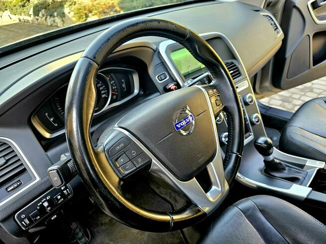 Volvo XC 60 2.0D 5 Cylindrów Skóry Navi Serwis Zagnańsk - zdjęcie 9
