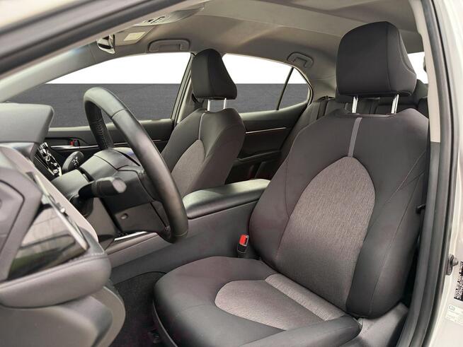 Toyota Camry 2.5 Hybrid Comfort CVT Sedan Warszawa - zdjęcie 10