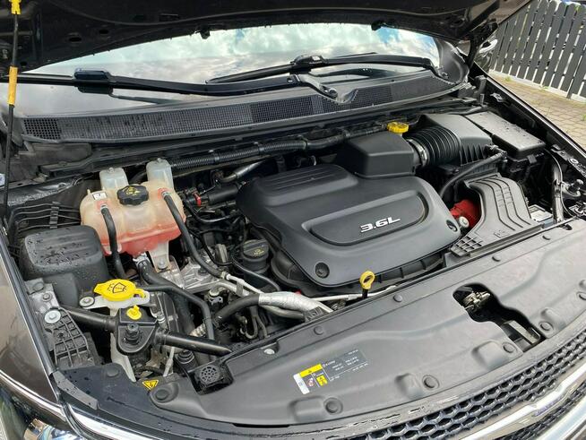 Chrysler Pacifica 2020 w wersji Limited  7 miejsc silnik 3.6 V6 Białystok - zdjęcie 10