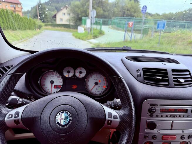 Alfa Romeo 147 2007r 1.6 TwinSpark Krynica-Zdrój - zdjęcie 7