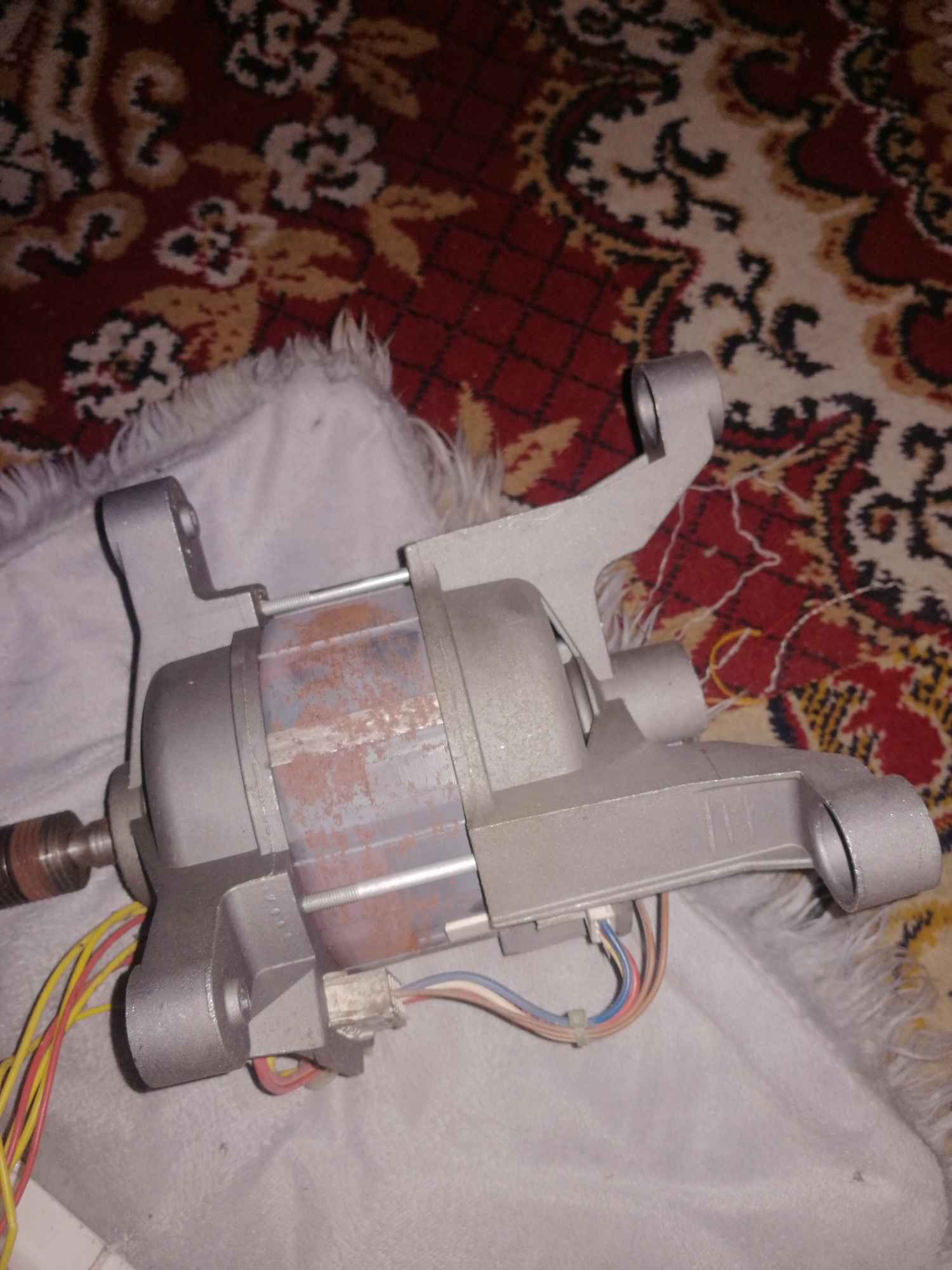 Silnik do pralki Electrolux Włochy - zdjęcie 1