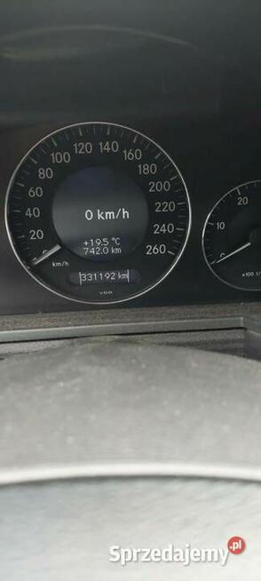 Mercedes E 320 CDI 2004r. kombi Elegance Trzcianka - zdjęcie 11
