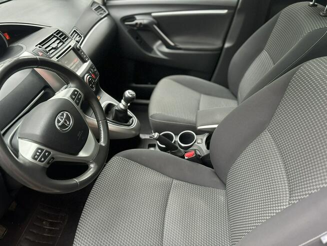 Toyota Verso Rezerwacja Poznań - zdjęcie 9