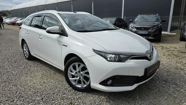 Toyota Auris 1.8 HSD 136KM PDC Serwisowany Kamera Ładny stan Otwock Mały - zdjęcie 3