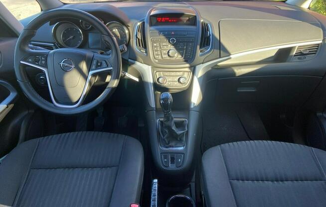 Opel Zafira Bezwypadkowy Hak ładny zadbany EURO 6 Kraków - zdjęcie 9