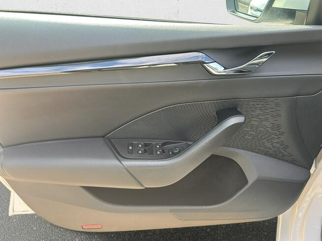 Škoda Octavia 2.0 TDI Ambition! Z Polskiego Salonu ! Faktura 23% ! Warszawa - zdjęcie 10