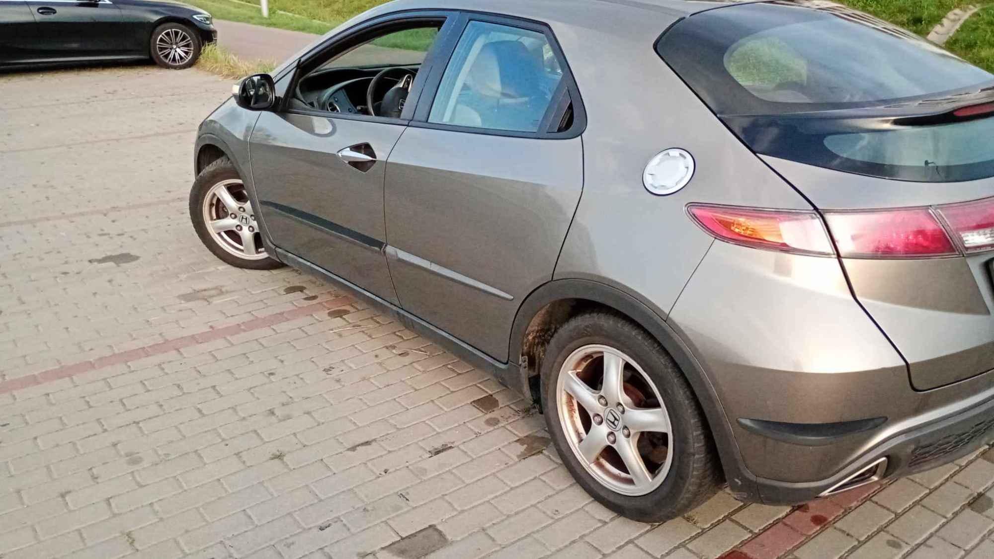 Honda Civic Rzeszów - zdjęcie 3