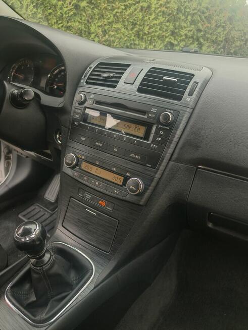 Toyota Avensis Świebodzice - zdjęcie 4