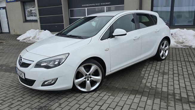 Opel Astra J 1,4 Turbo 140PS SPORT NAVI AUX Bluetooth Alu19 Zamość - zdjęcie 6