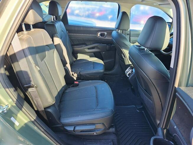 Kia Sorento Bogata wersja wyposażenia / AWD / niski przebieg Warszawa - zdjęcie 11