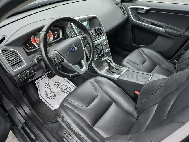 Volvo XC 60 xenon navi automat grzane fotele Drelów - zdjęcie 11