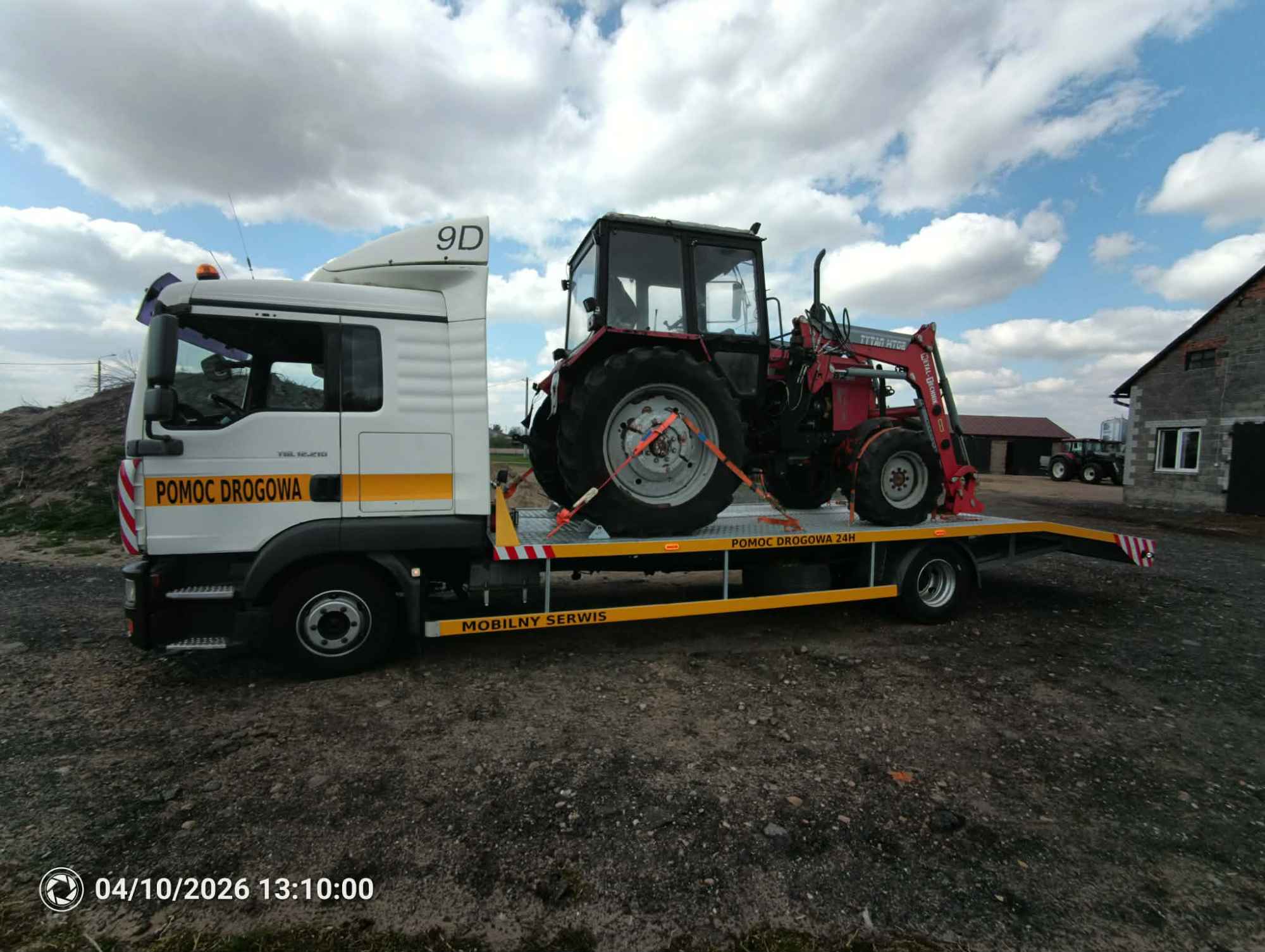 Pomoc drogowa holowanie transport krajowy Tuszyn - zdjęcie 1