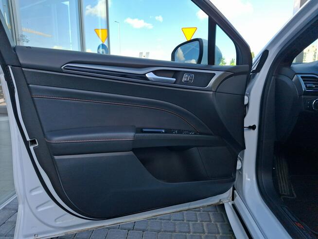 Ford Mondeo SW ST-LINE / 2.0 TDCi 180KM/dach panoramiczny Toruń - zdjęcie 12