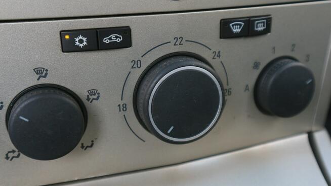 Opel Astra II CABRIO 1,6-Podgrzewane Fotele-Multifunkcja-Klimatyzacja Bytom - zdjęcie 4