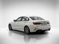 BMW 320 i M Sport sport-aut  ! Z Polskiego Salonu ! Faktura Vat ! Warszawa - zdjęcie 3