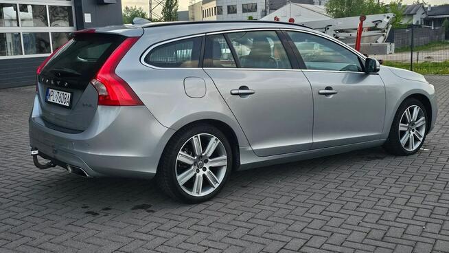 Volvo V60 2.0 benzyna Moc 240 KM benzyna - GAZ Płock - zdjęcie 2