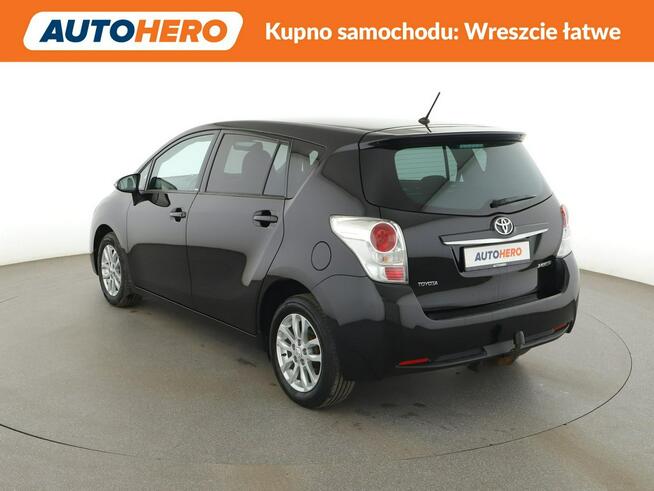 Toyota Verso automat klima auto grzane fotele kamera cofania hak Warszawa - zdjęcie 4