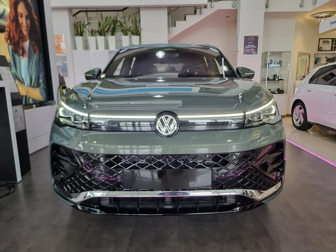 Volkswagen Tiguan R-Line Plus 1.5 eHybrid 272KM Pakiet Zimowy Stalowa Wola - zdjęcie 3