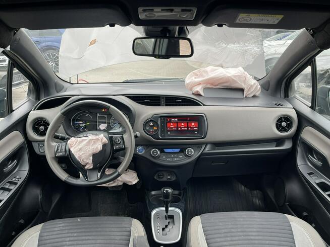 Toyota Yaris Selection Automat Hybryda Klimatronik Kamera Gliwice - zdjęcie 9