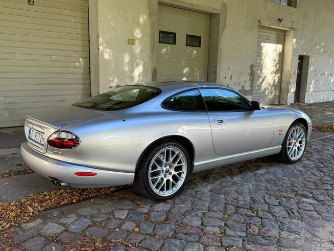 XKR 4.2 Lift Niski przebieg Zarejestrowany  LUXURYCLASSIC Koszalin - zdjęcie 4