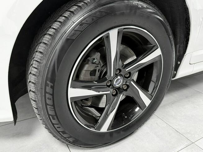 Volvo XC60 2.4 D4 180KM R-DESIGN * AWD * Automat * LED * F-VAT 23% Częstochowa - zdjęcie 11
