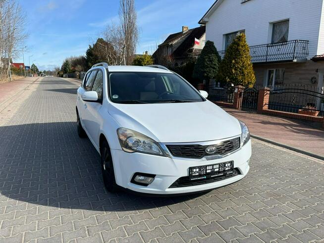 Kia Ceed 2010 rok 1,6 Benzyna 125KM  Ładny Zadbany Samochód Białogard - zdjęcie 4