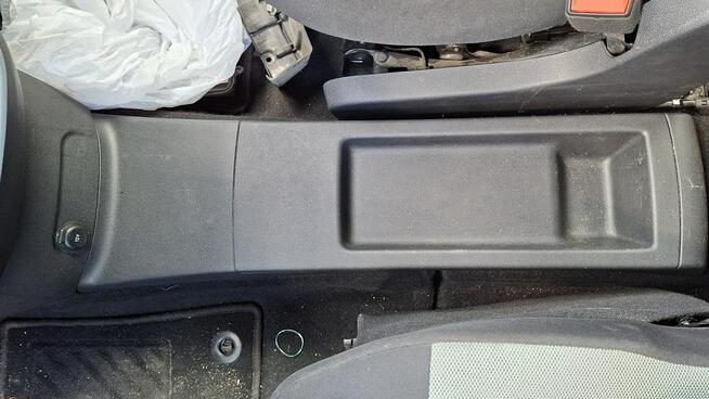 Citroen Berlingo III 1.5 16V BlueHDi M Feel EAT E6.2 Grójec - zdjęcie 12