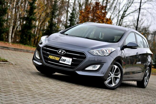 Hyundai i30 1,6 CRDi Ledy Duża Navi Kamera Klimatronik Płock - zdjęcie 12