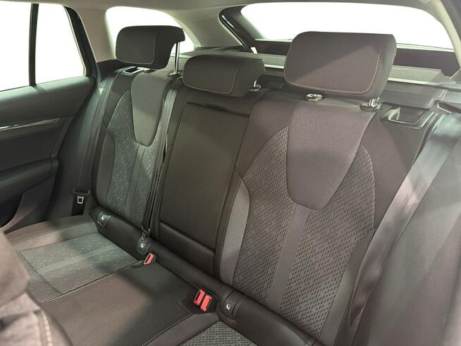 Skoda Octavia 2.0 TSI 4x4 Style DSG Kombi Warszawa - zdjęcie 12