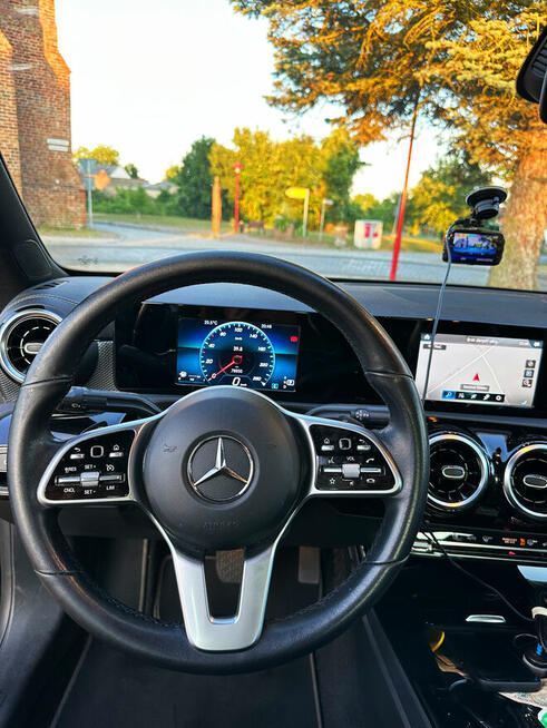 Mercedes Benz CLA 180, rok prod 2019, przebieg 80500 km Chojna - zdjęcie 5