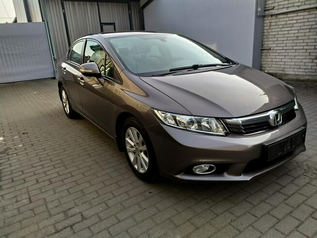 Honda Civic 1.8 Benzyna Grzane Fotele Hak Zarejestrowany Strzała - zdjęcie 9