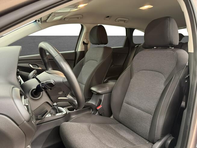 Hyundai i30 1.5 T-GDI 48V Smart DCT Kombi Warszawa - zdjęcie 10