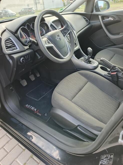 Ładny Opel Astra niski przebieg Brodnica - zdjęcie 9
