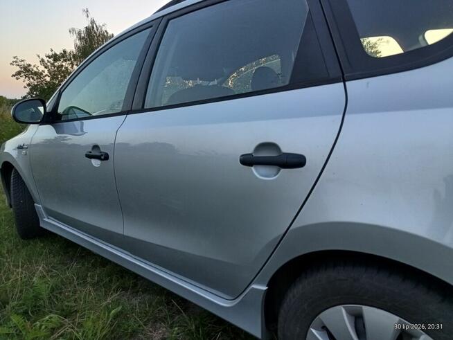 2011 HYUNDAI i30 1.6CRDi 90KM 6bieg KLIMA ABS ESP El.szyb+lu Łaskarzew - zdjęcie 10