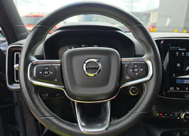Volvo XC 40 R-Design / AWD / T5 / niski przebieg Warszawa - zdjęcie 8