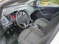Opel Astra J 1,6 CDTI Sports Tourer, 2014r. Poznań - zdjęcie 9