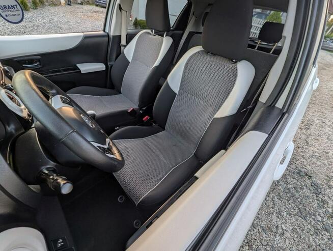Toyota Yaris Kamienna Góra - zdjęcie 11
