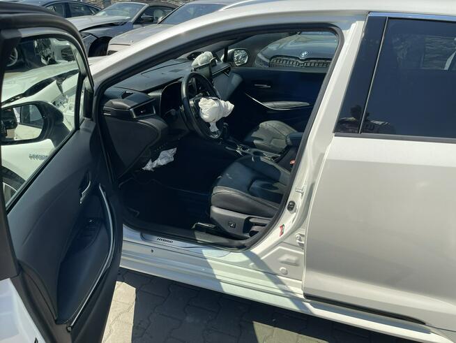 Toyota Corolla Hybryda Automat Podgrzewanie Kamera Panorama Virtual Gliwice - zdjęcie 6