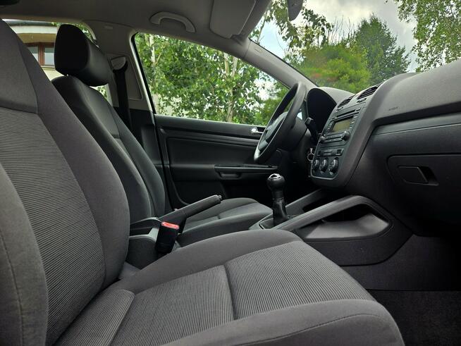 Volkswagen Golf HB 1.6 Benz. MPI 102KM 2004r Klima, Niski Przebieg ! Tychy - zdjęcie 5
