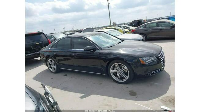 Audi A8 / niski przebieg / Quattro / 3.0 kompresor / Tarnów - zdjęcie 4