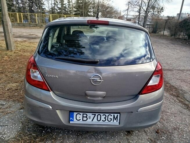 Opel Corsa zarejestrowana  5 drzwi lpq zapraszam qaz do 2031 r Toruń - zdjęcie 4