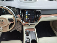 Volvo S60 INSCRIPTION / AWD / niski przebieg Tarnów - zdjęcie 11