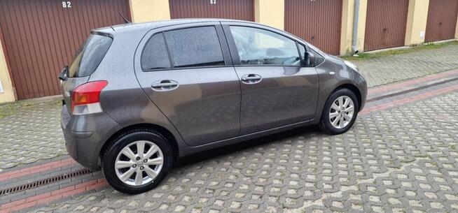 Toyota Yaris II 1.3 benzyna Łódź - zdjęcie 6