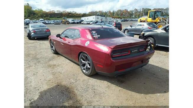 Dodge Challenger / 5.7 372KM / automat / niski przebieg / Tarnów - zdjęcie 7